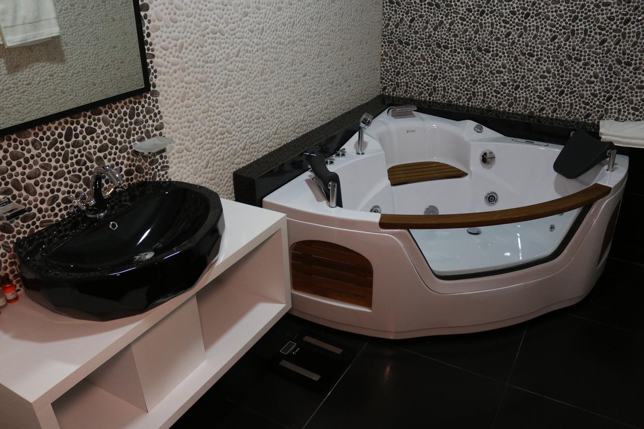 Hotel Admiral Prizren Extérieur photo
