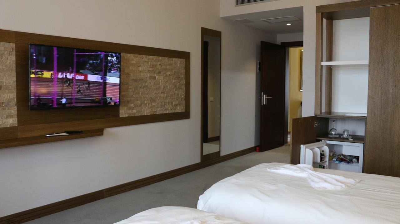 Hotel Admiral Prizren Extérieur photo