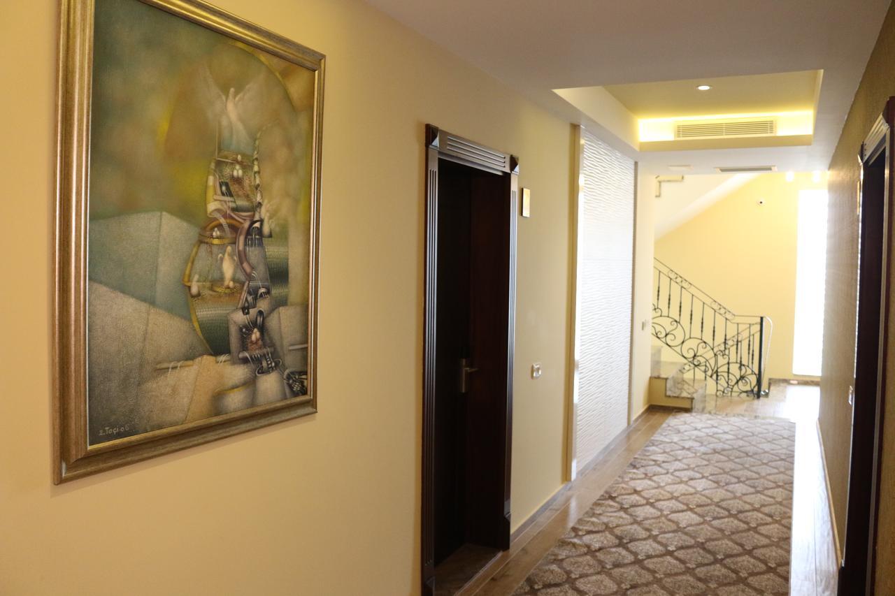 Hotel Admiral Prizren Extérieur photo